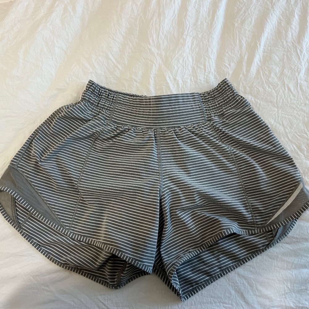Lululemon hotty hot short II